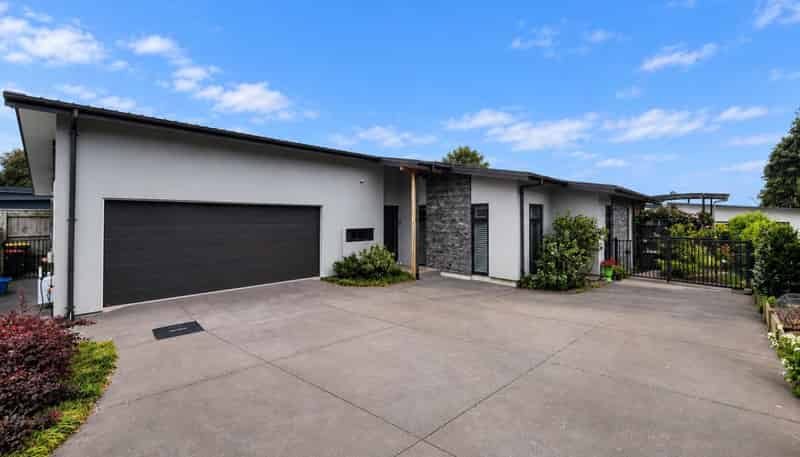 42 Donnelly Street, Oakura