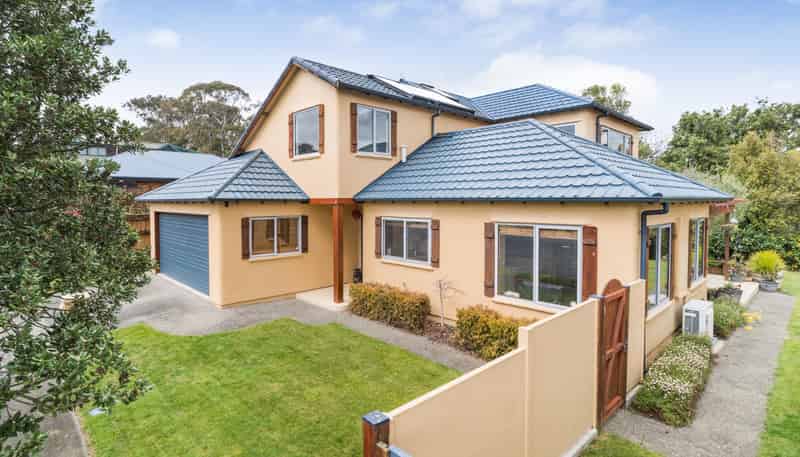 29 La Lena Grove, Fitzherbert