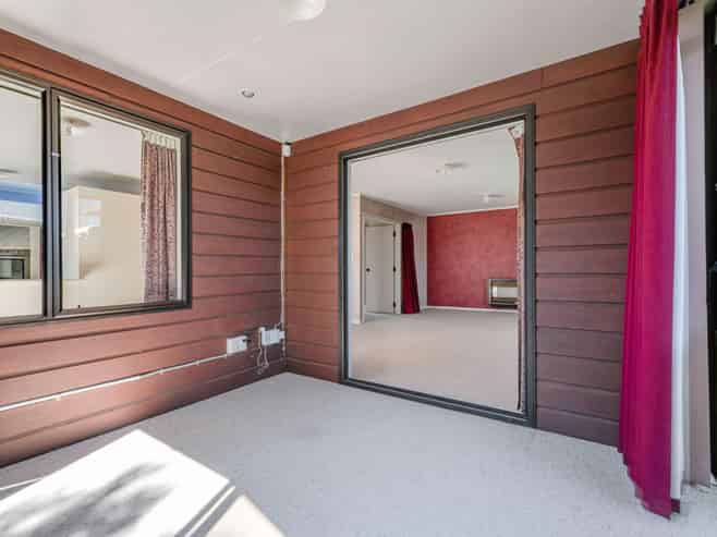 30A Miro Street, Takaro