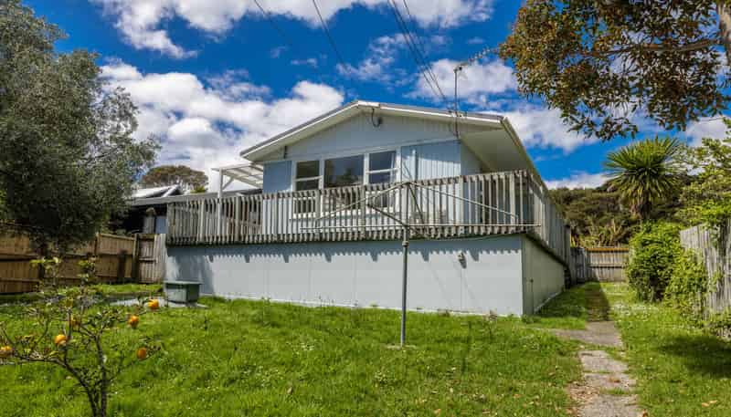 1 Crescent Road East, Ostend