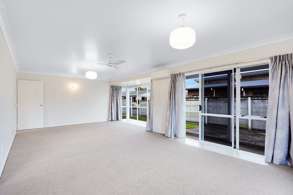 A spacious, low-maintenance home in a fantastic location 4