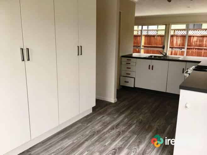 Room 5/6 Mermaid Place, Southshore