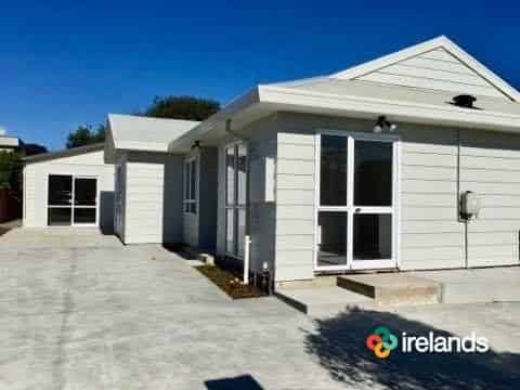 Room 5/6 Mermaid Place, Southshore
