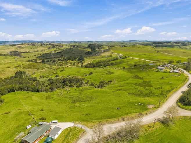 535 Oruawharo Road, Wellsford