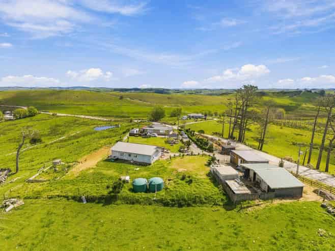 535 Oruawharo Road, Wellsford