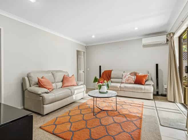 12 Plantation Avenue, Flat Bush