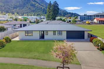 21 Millar Street, Te Aroha