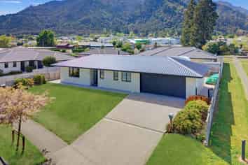 21 Millar Street, Te Aroha