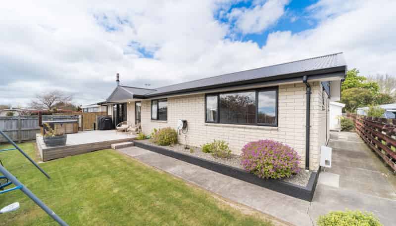 18 Browning Place, Roslyn