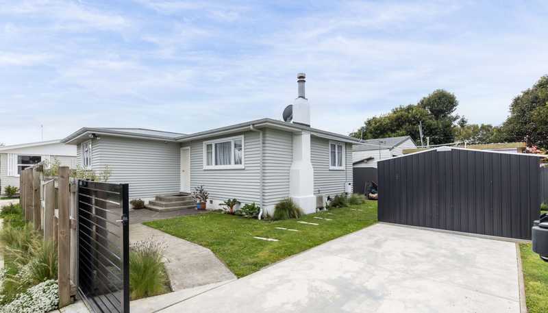 1215 Norfolk Crescent, Mayfair