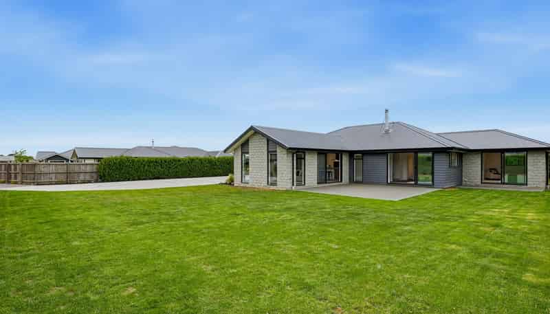 11 Perendale Place, KIRWEE