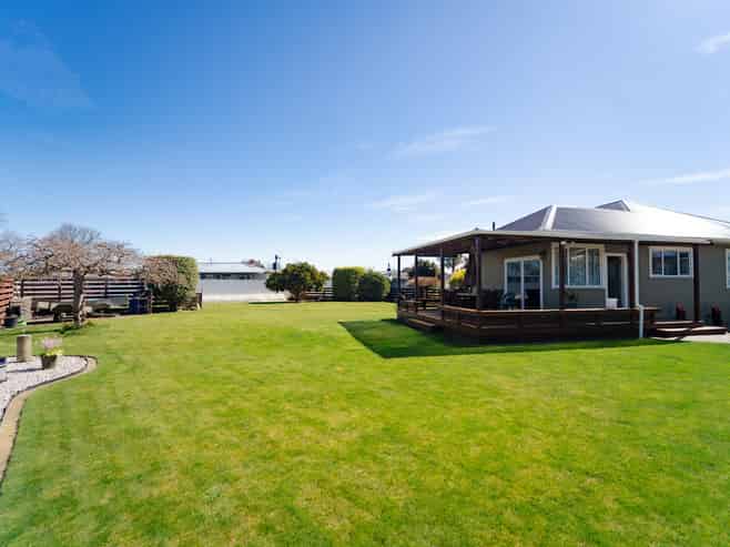 1008 Garry Street, Raureka