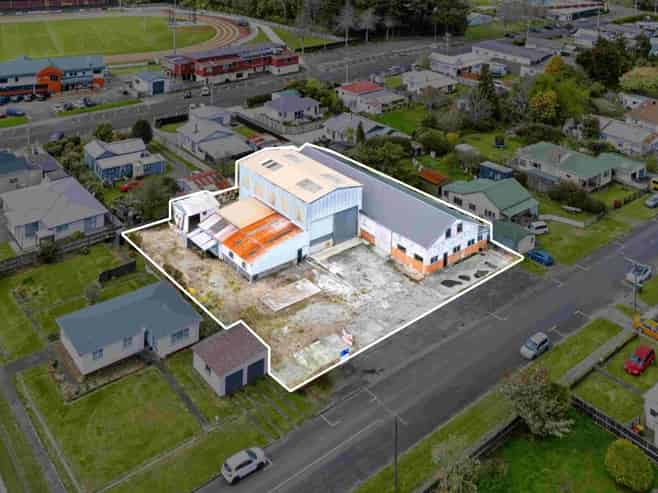 High Stud Engineering Workshop – Vacant Possession