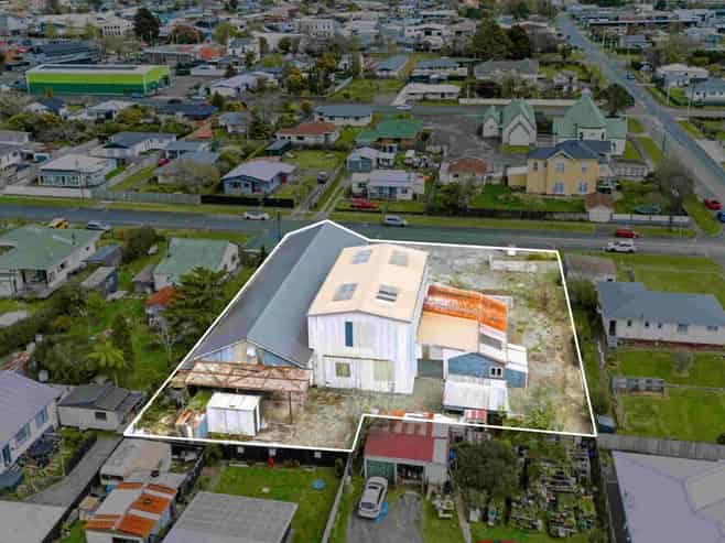 High Stud Engineering Workshop – Vacant Possession