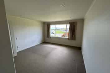 2/89 Church Street, Mosgiel