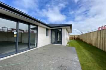 42 Quinn Crescent, Woodend