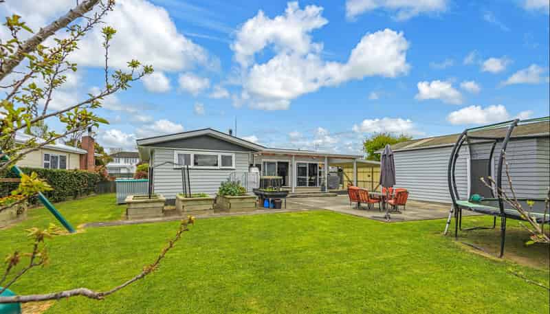 17 Edward Street, Pahiatua