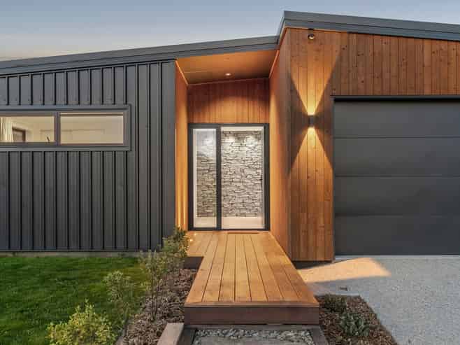 17 Buttercup Street, Wanaka