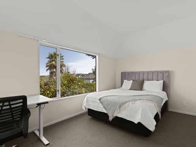 2/139 Brougham Street, Addington