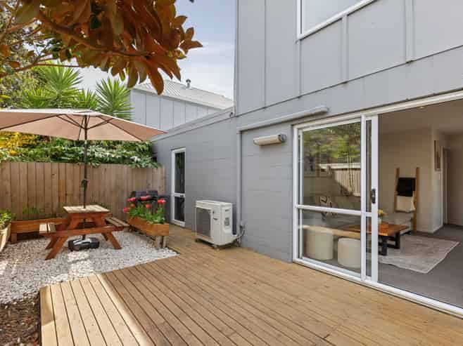 2/139 Brougham Street, Addington