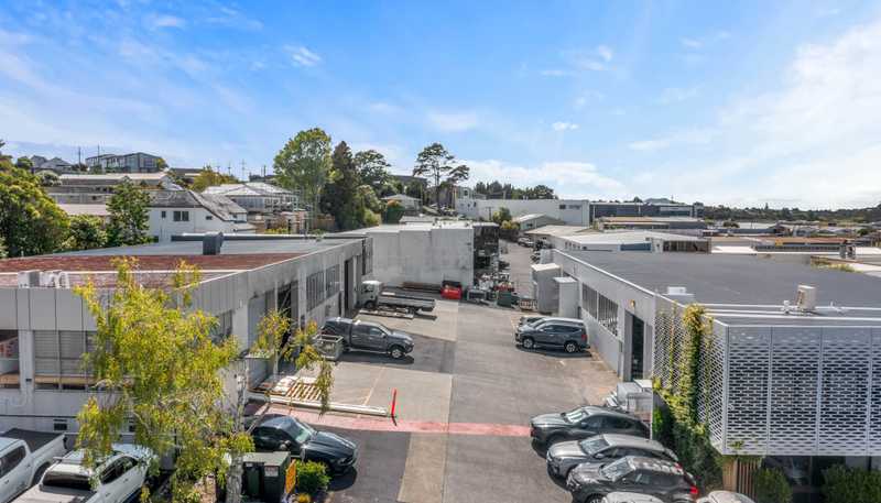 Unit B/70 Ellice Road, Wairau Valley