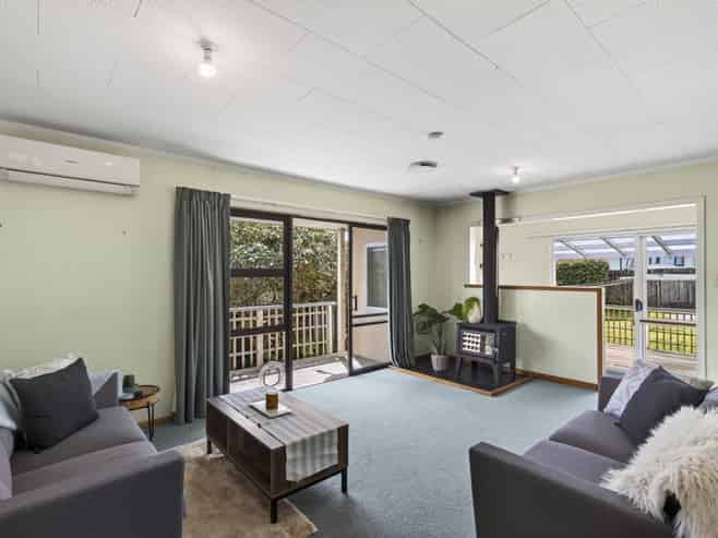 8 Silby Street, Waitara