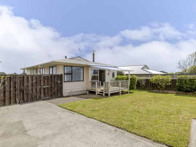 8 Silby Street, Waitara