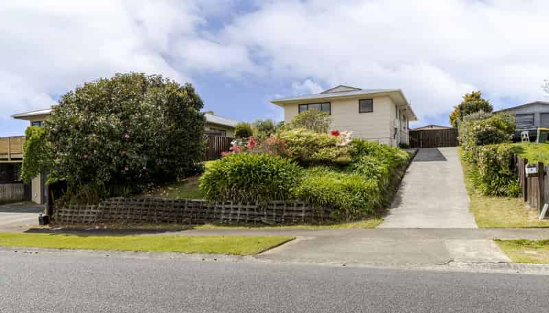 8 Silby Street, Waitara