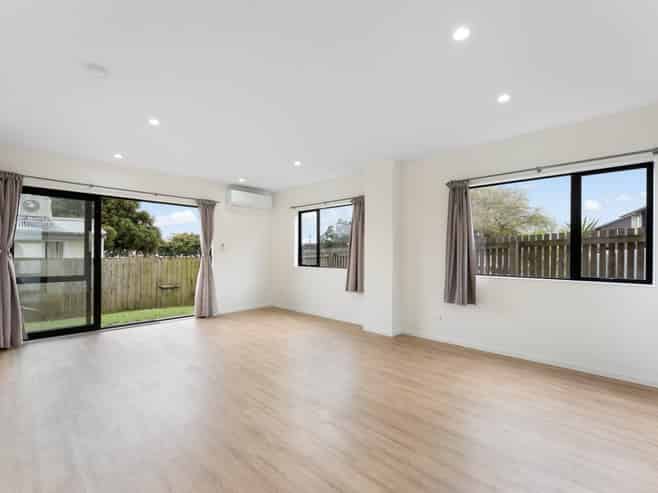 31 Eileen Newey Place, Henderson
