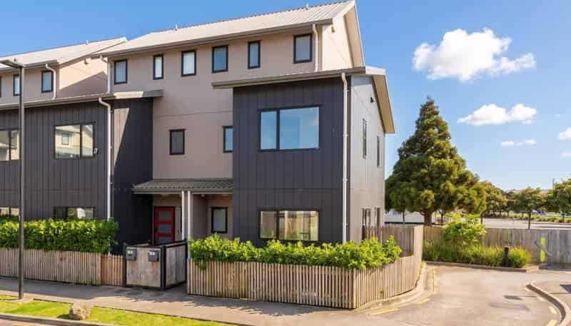31 Eileen Newey Place, Henderson