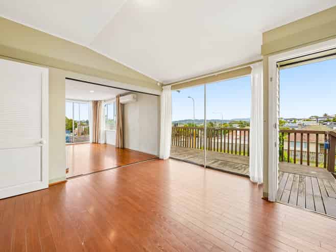 62 Tiverton Road, New Windsor