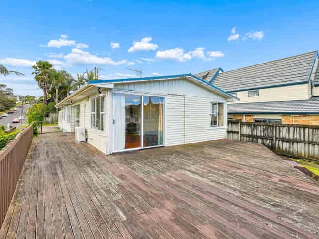 62 Tiverton Road, New Windsor