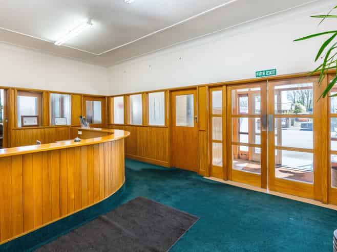 Versatile professional office space