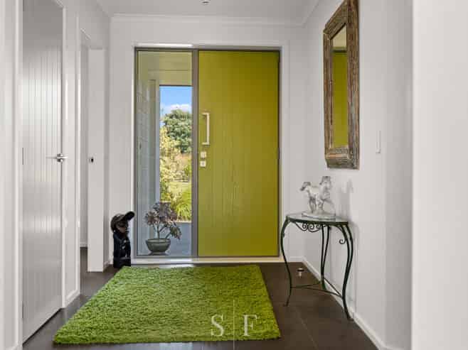 2 Lamont Place, WAIKANAE