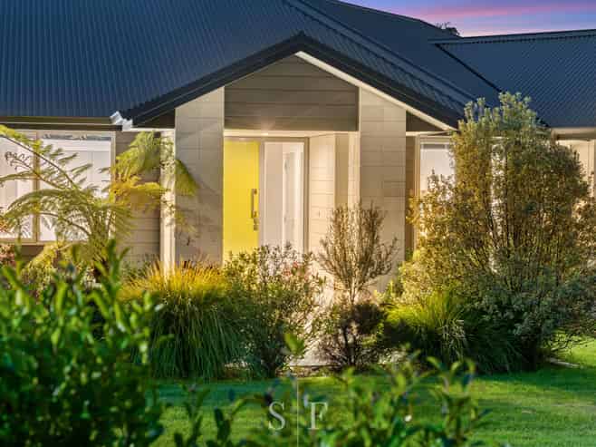 2 Lamont Place, WAIKANAE