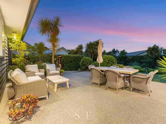 2 Lamont Place, WAIKANAE