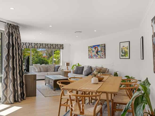 2 Lamont Place, WAIKANAE