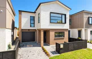 9A McQuoids Road, Flat Bush