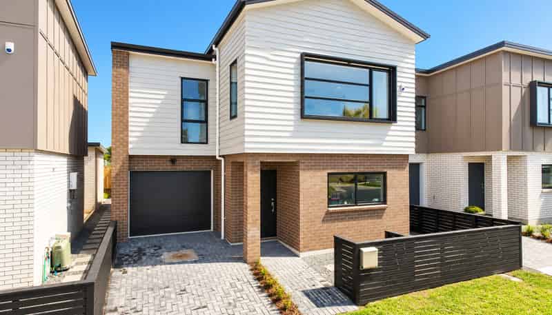 9A McQuoids Road, Flat Bush