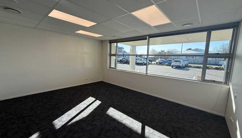 205 Hastings Street South, Hastings