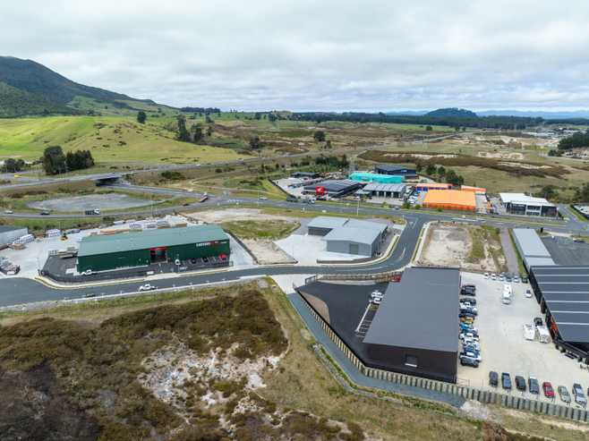 Move in now or build to suit off SH1