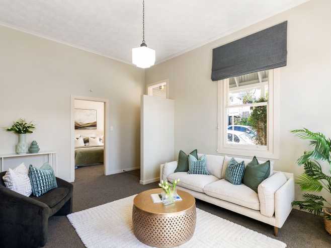 1 Pitarua Street, Thorndon