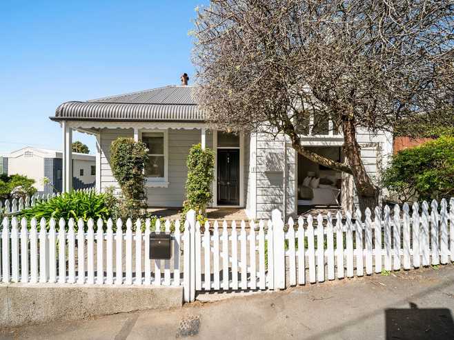 1 Pitarua Street, Thorndon