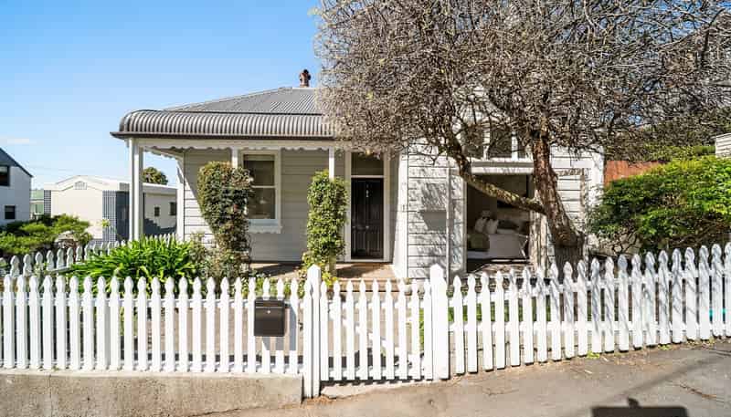 1 Pitarua Street, Thorndon