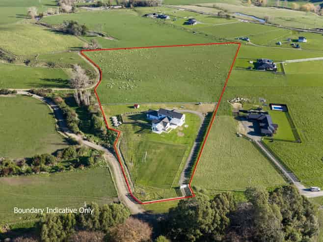 18 Heatherlie Road, Colyton