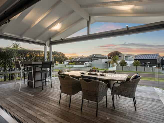 402 Waterways Parade, Pauanui
