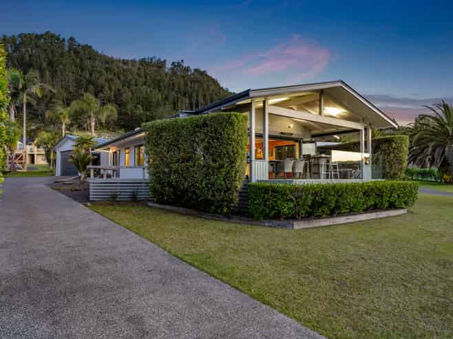 402 Waterways Parade, Pauanui