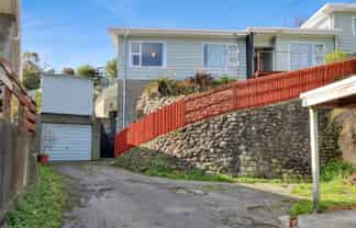 A/27 Kellsmere Crescent, Island Bay