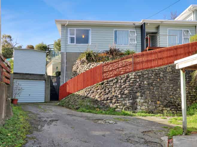 A/27 Kellsmere Crescent, Island Bay