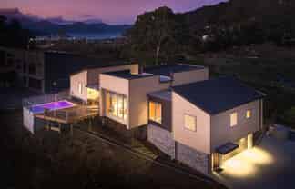 8 Bell Bird Rise, Picton